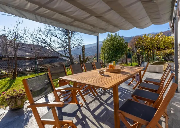 بيت للعطل Pet Friendly In Poljane